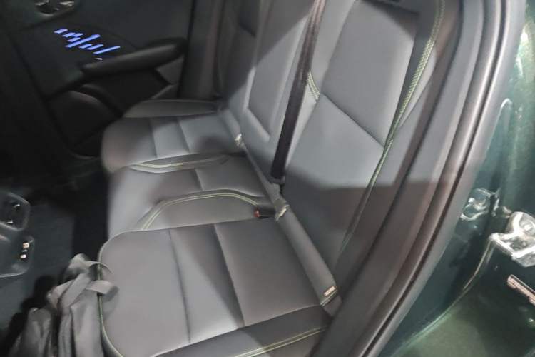 Used Lynk & Co 06 EM-P 2023 EM-P 126 Long-Range Halo Left Rear Seat