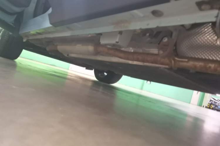 Used Lynk & Co 06 EM-P 2023 EM-P 126 Long-Range Halo Left Side Sill