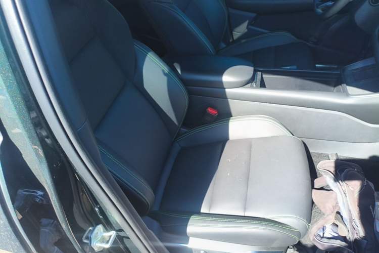 Used Lynk & Co 06 EM-P 2023 EM-P 126 Long-Range Halo Right Front Seat