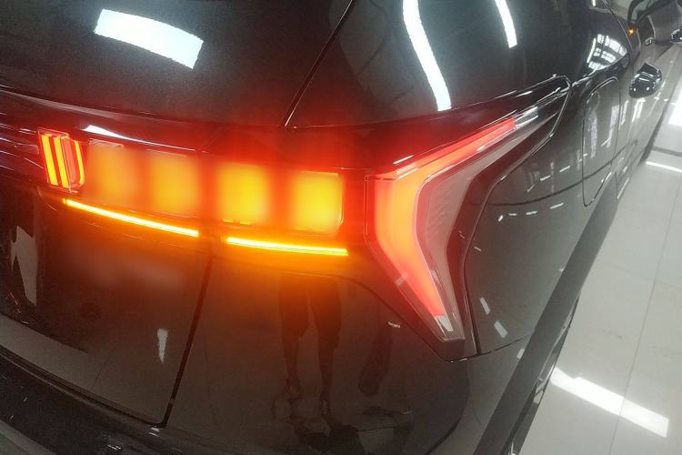 Used Lynk & Co 06 EM-P 2023 1.5T Remix PHEV Hero Right Rear Taillight