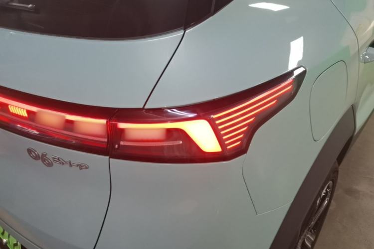 Used Lynk & Co 06 EM-P 2023 EM-P 126 Long-Range Halo Right Rear Taillight