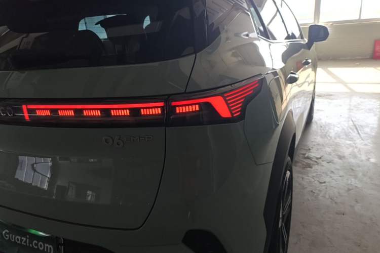 Used Lynk & Co 06 EM-P 2023 EM-P 126 Long-Range Halo Right Rear Taillight