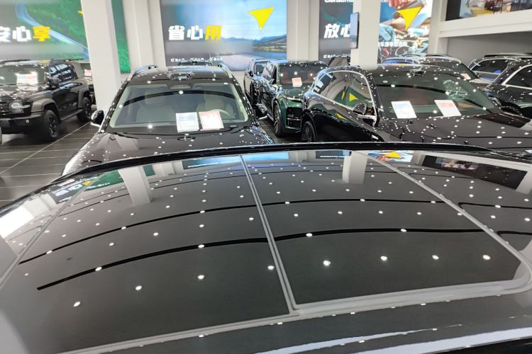 Used Lynk & Co 06 EM-P 2023 EM-P 126 Long-Range Halo Roof