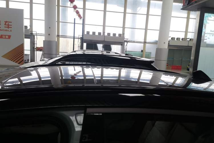 Used Lynk & Co 06 EM-P 2023 EM-P 126 Long-Range Halo Roof