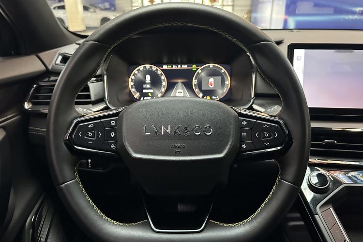 Used Lynk & Co 06 EM-P 2023 1.5T Remix PHEV Hero Steering Wheel