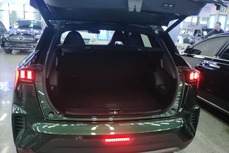 Used Lynk & Co 06 EM-P 2023 1.5T Remix PHEV Hero Trunk