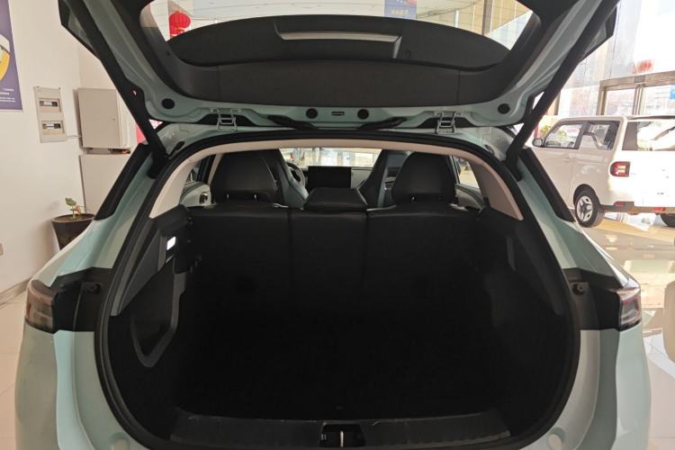 Used Lynk & Co 06 EM-P 2023 EM-P 126 Long-Range Halo Trunk