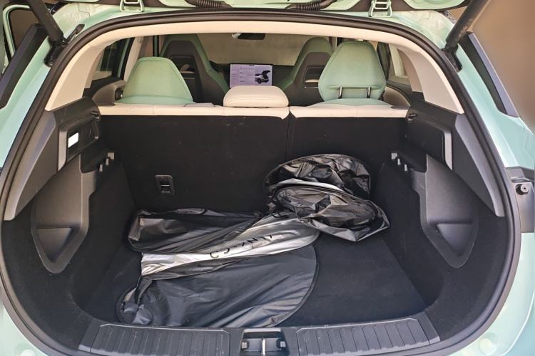 Used Lynk & Co 06 EM-P 2023 EM-P 126 Long-Range Halo Trunk
