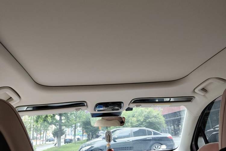 Used Lynk & Co 06 EM-P 2023 EM-P 126 Long-Range Halo Headliner