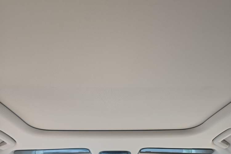 Used Lynk & Co 06 EM-P 2023 EM-P 126 Long-Range Halo Headliner