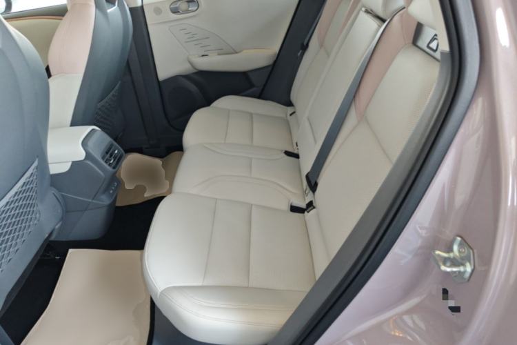 Used Lynk & Co 06 EM-P 2023 EM-P 126 Long-Range Halo Left Rear Seat