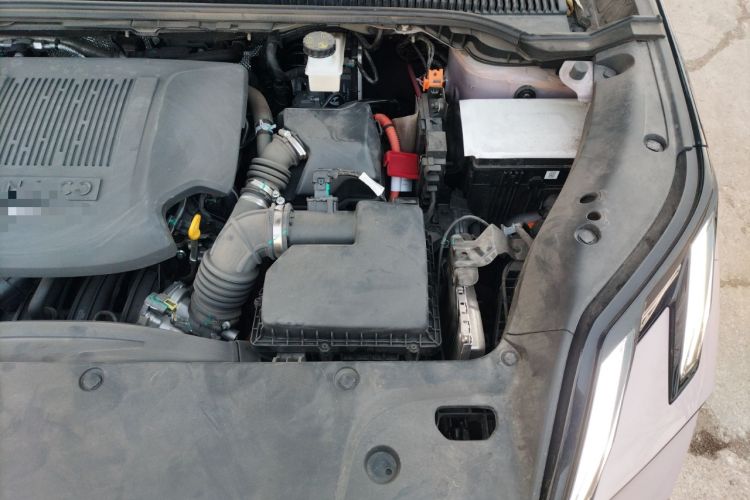 Used Lynk & Co 06 EM-P 2023 EM-P 126 Long-Range Halo Engine Bay Left