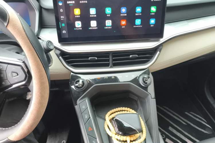 Used Lynk & Co 06 EM-P 2023 1.5T Remix PHEV Shero Audio And AC Panel