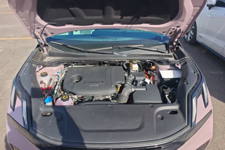 Used Lynk & Co 06 EM-P 2023 EM-P 126 Long-Range Halo Engine Bay