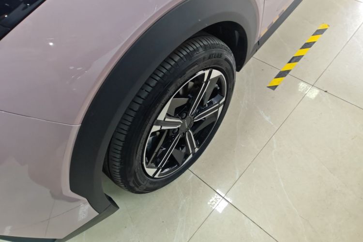 Used Lynk & Co 06 EM-P 2023 EM-P 126 Long-Range Halo Exterior 4