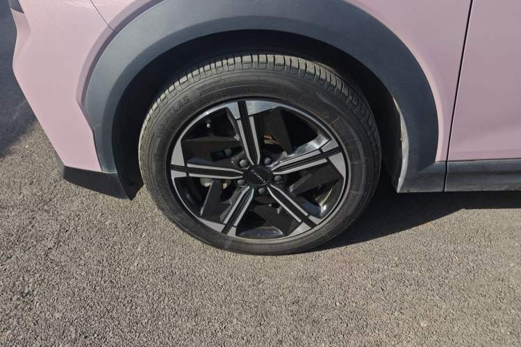 Used Lynk & Co 06 EM-P 2023 EM-P 126 Long-Range Halo Exterior 4