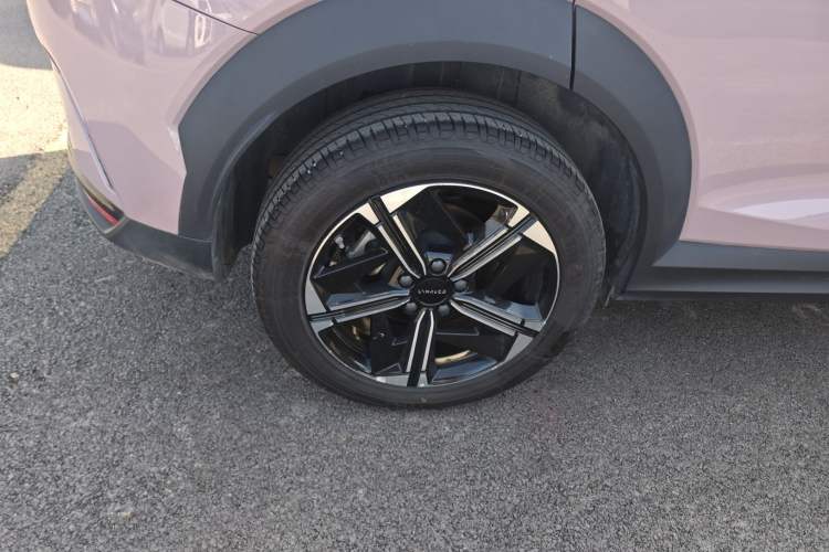 Used Lynk & Co 06 EM-P 2023 EM-P 126 Long-Range Halo Exterior 5