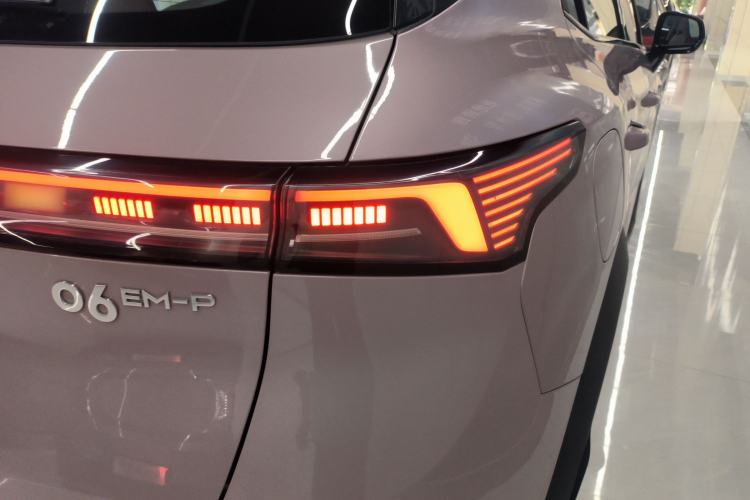 Used Lynk & Co 06 EM-P 2023 EM-P 126 Long-Range Halo Right Rear Taillight