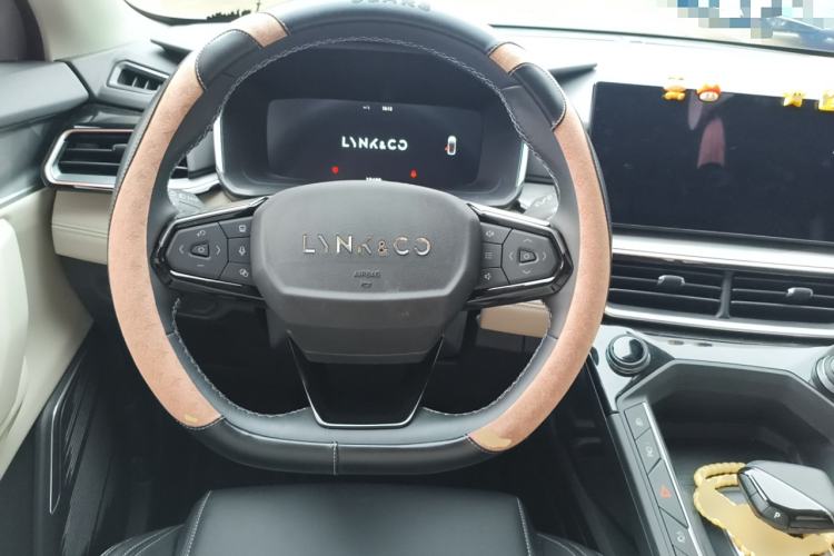 Used Lynk & Co 06 EM-P 2023 1.5T Remix PHEV Shero Steering Wheel
