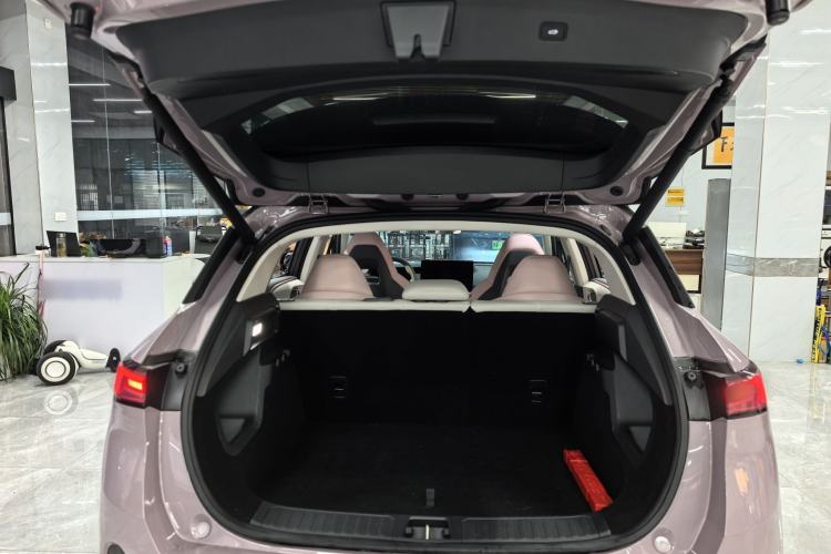 Used Lynk & Co 06 EM-P 2023 EM-P 126 Long-Range Halo Trunk