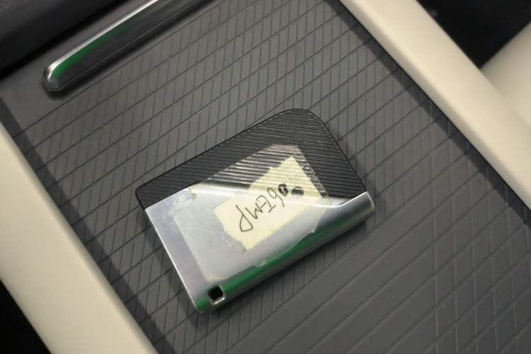 Used Lynk & Co 06 EM-P 2023 EM-P 126 Long-Range Halo Vehicle Key