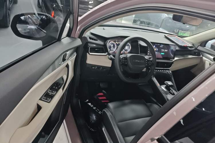 Used Lynk & Co 06 EM-P 2023 1.5T Remix PHEV Shero Driver Seat