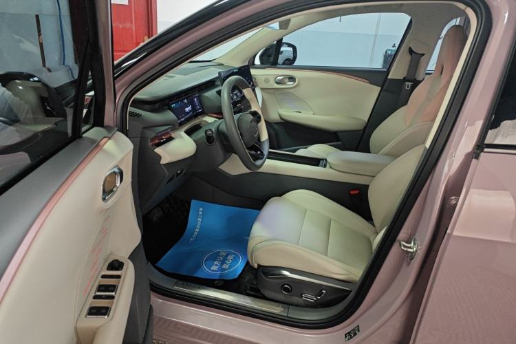 Used Lynk & Co 06 EM-P 2023 EM-P 126 Long-Range Halo Driver Seat