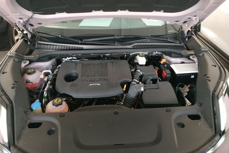 Used Lynk & Co 06 EM-P 2023 EM-P 126 Long-Range Halo Engine Bay