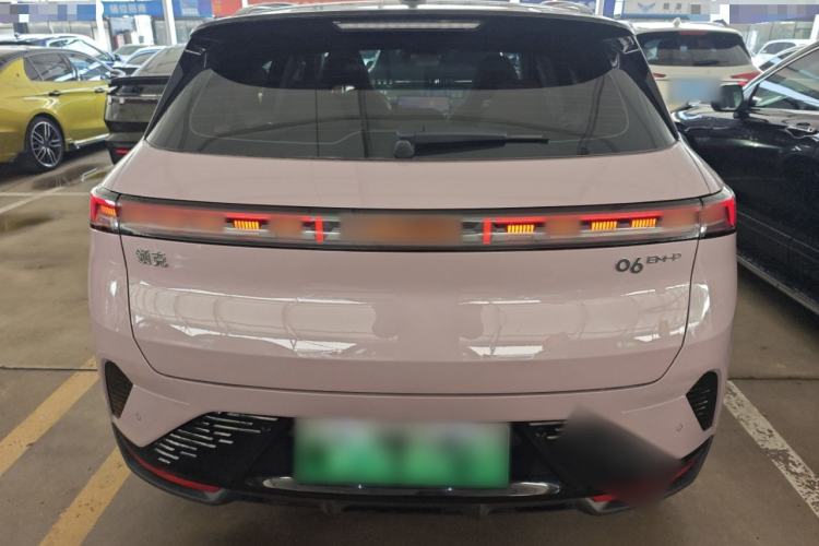 Used Lynk & Co 06 EM-P 2023 EM-P 126 Long-Range Halo Exterior 4