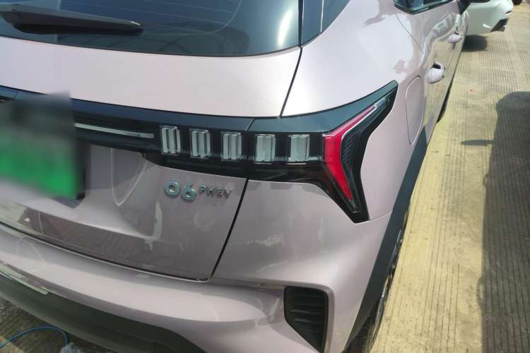 Used Lynk & Co 06 EM-P 2023 1.5T Remix PHEV Shero Exterior 6