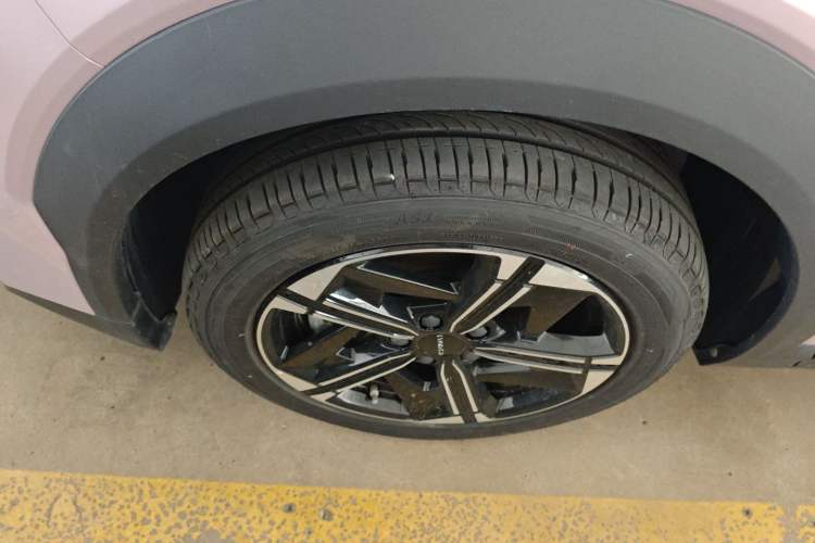 Used Lynk & Co 06 EM-P 2023 EM-P 126 Long-Range Halo Exterior 7