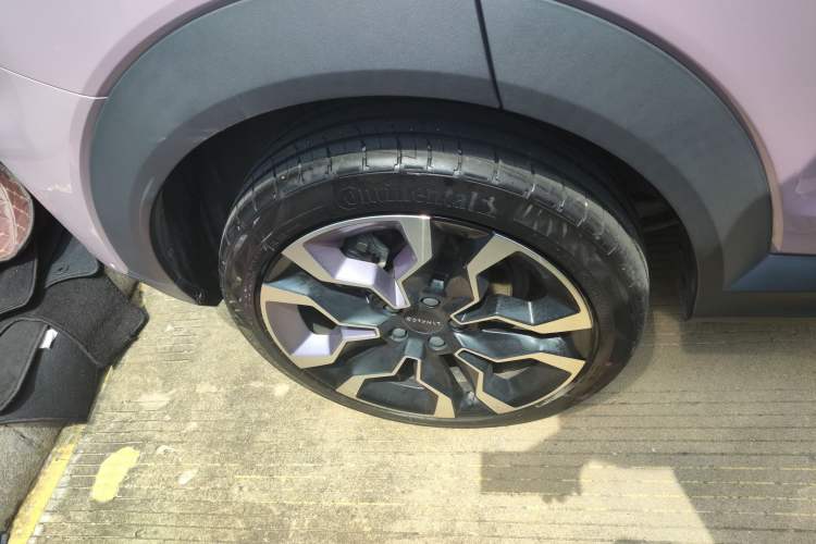 Used Lynk & Co 06 EM-P 2023 1.5T Remix PHEV Shero Exterior 8