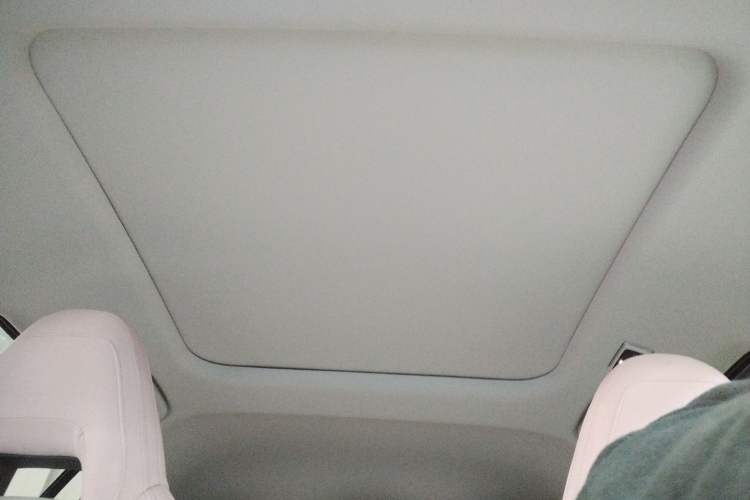 Used Lynk & Co 06 EM-P 2023 EM-P 126 Long-Range Halo Headliner