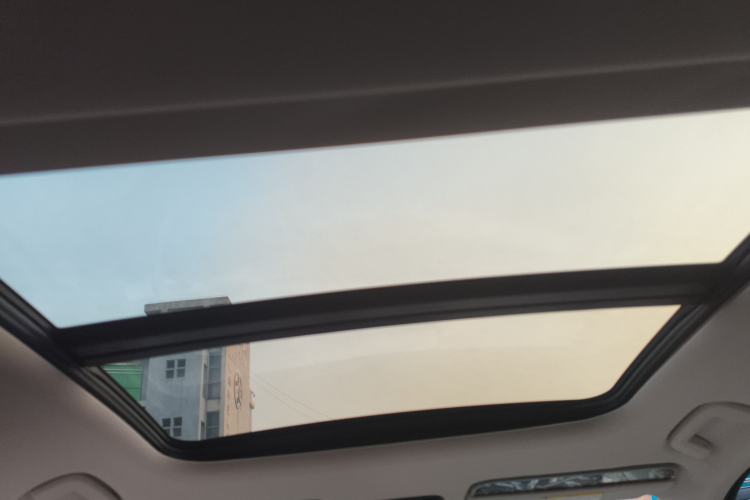 Used Lynk & Co 06 EM-P 2023 EM-P 126 Long-Range Halo Headliner