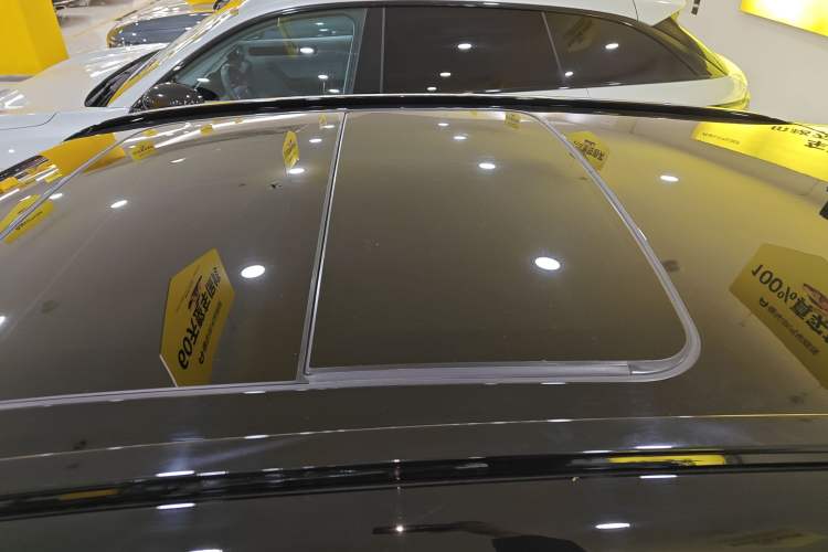Used Lynk & Co 06 EM-P 2023 EM-P 126 Long-Range Halo Roof