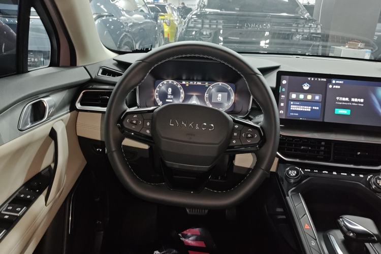 Used Lynk & Co 06 EM-P 2023 1.5T Remix PHEV Shero Steering Wheel