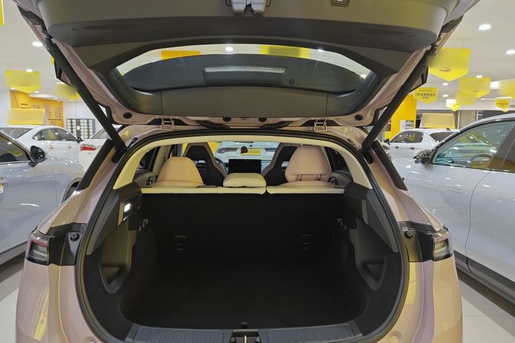 Used Lynk & Co 06 EM-P 2023 EM-P 126 Long-Range Halo Trunk