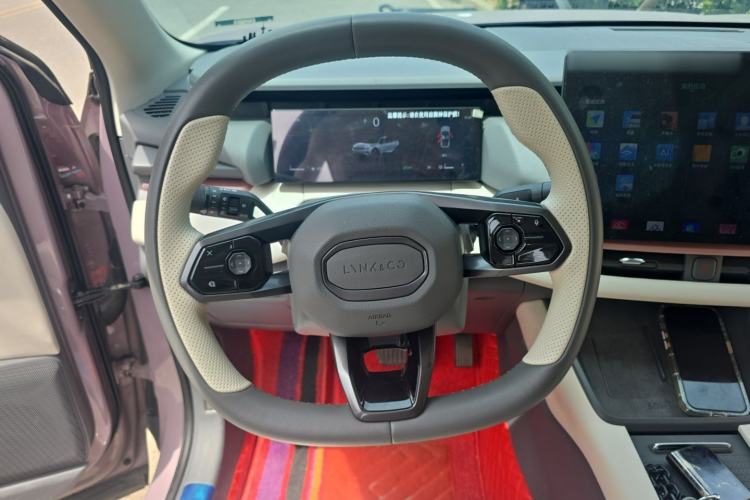 Used Lynk & Co 06 EM-P 2023 EM-P 126 Long-Range Halo Steering Wheel