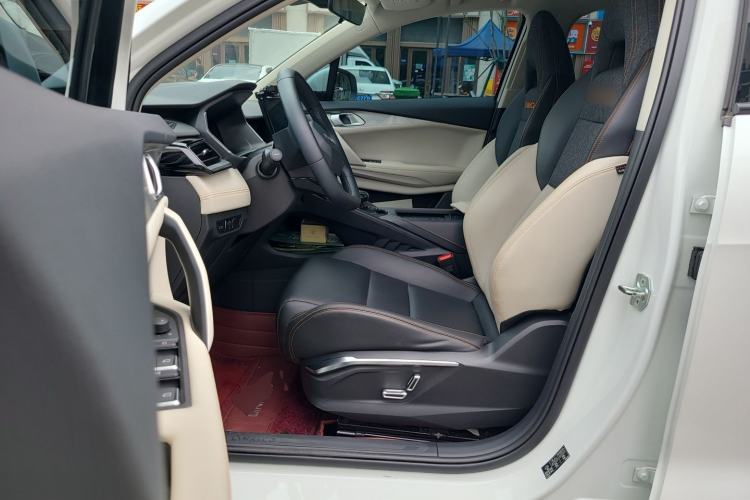 Used Lynk & Co 06 EM-P 2023 1.5T Remix PHEV Pro Driver Seat