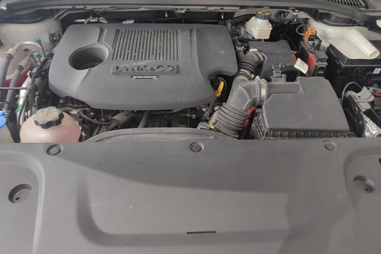 Used Lynk & Co 06 EM-P 2023 EM-P 56 Standard Range Pro Engine Bay
