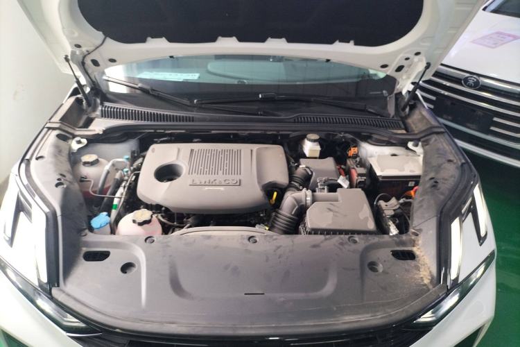 Used Lynk & Co 06 EM-P 2023 EM-P 56 Standard Range Pro Engine Bay