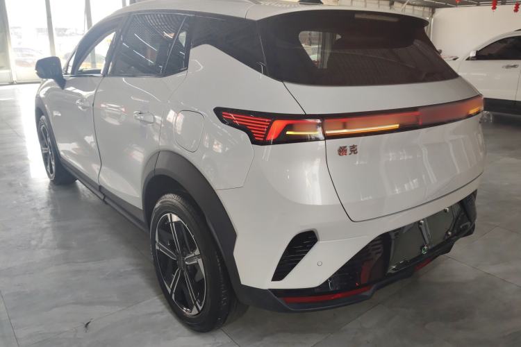 Used Lynk & Co 06 EM-P 2023 EM-P 56 Standard Range Pro Exterior 2