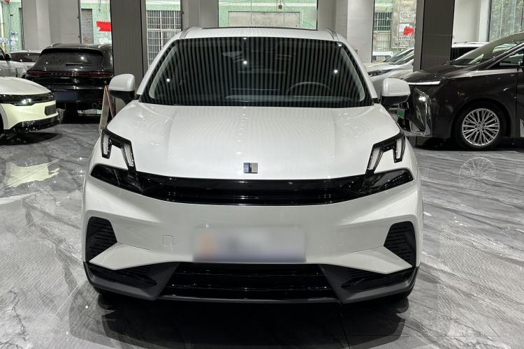 Used Lynk & Co 06 EM-P 2023 EM-P 56 Standard Range Pro Exterior 2