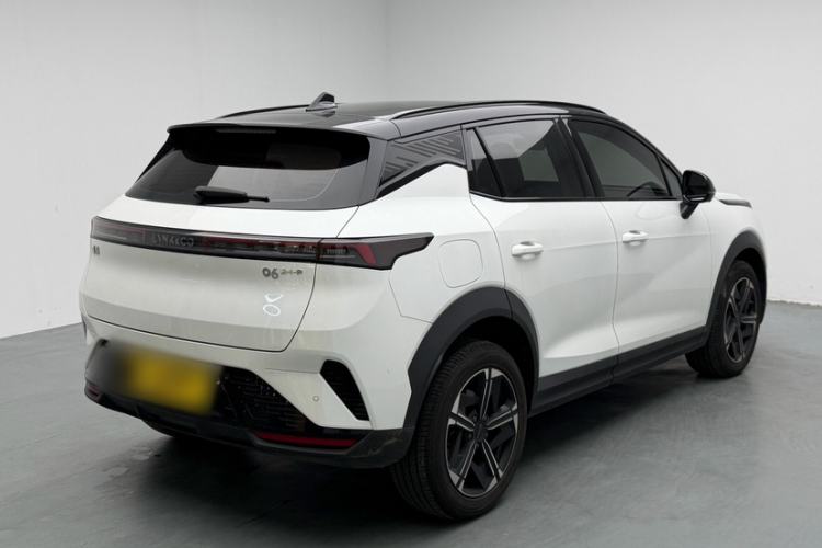 Used Lynk & Co 06 EM-P 2023 EM-P 126 Long-Range Halo Exterior 3