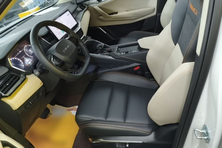 Used Lynk & Co 06 EM-P 2023 1.5T Remix PHEV Pro Left Front Seat