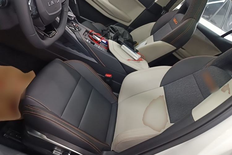 Used Lynk & Co 06 EM-P 2023 1.5T Remix PHEV Pro Left Front Seat