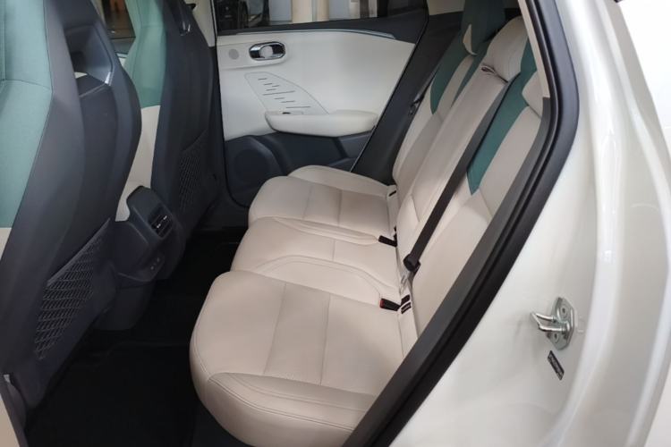 Used Lynk & Co 06 EM-P 2023 EM-P 126 Long-Range Halo Left Rear Seat