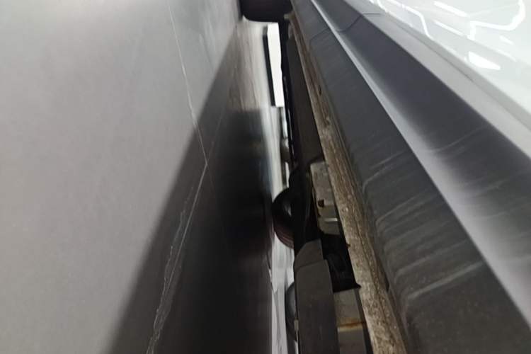 Used Lynk & Co 06 EM-P 2023 1.5T Remix PHEV Pro Left Side Sill