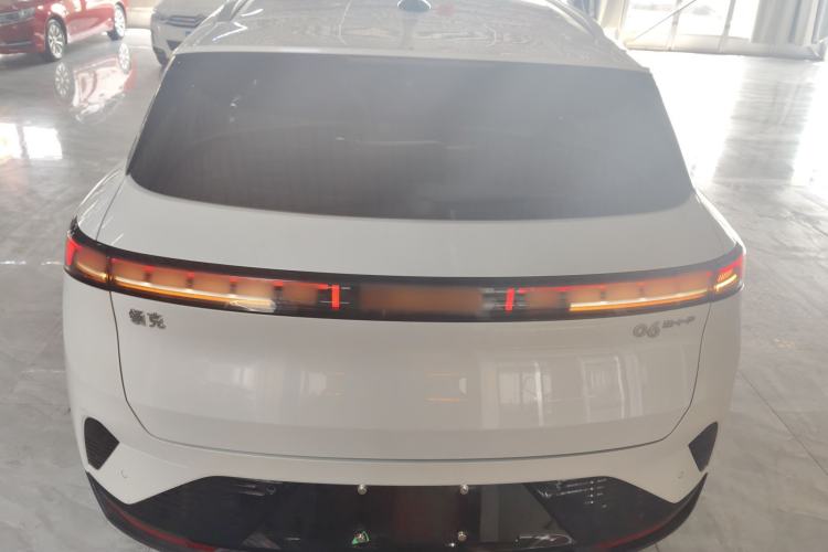 Used Lynk & Co 06 EM-P 2023 EM-P 56 Standard Range Pro Rear