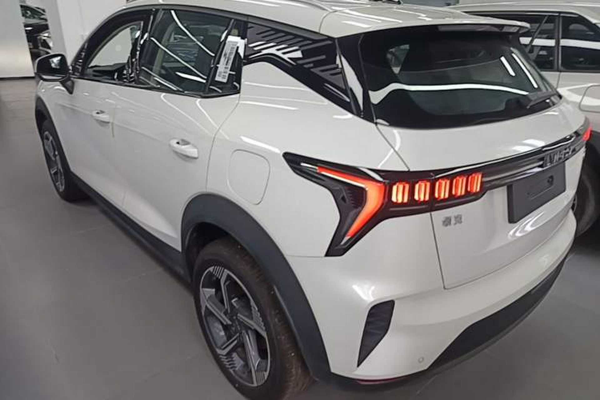 Used Lynk & Co 06 EM-P 2023 1.5T Remix PHEV Pro Rear Left 45 Deg